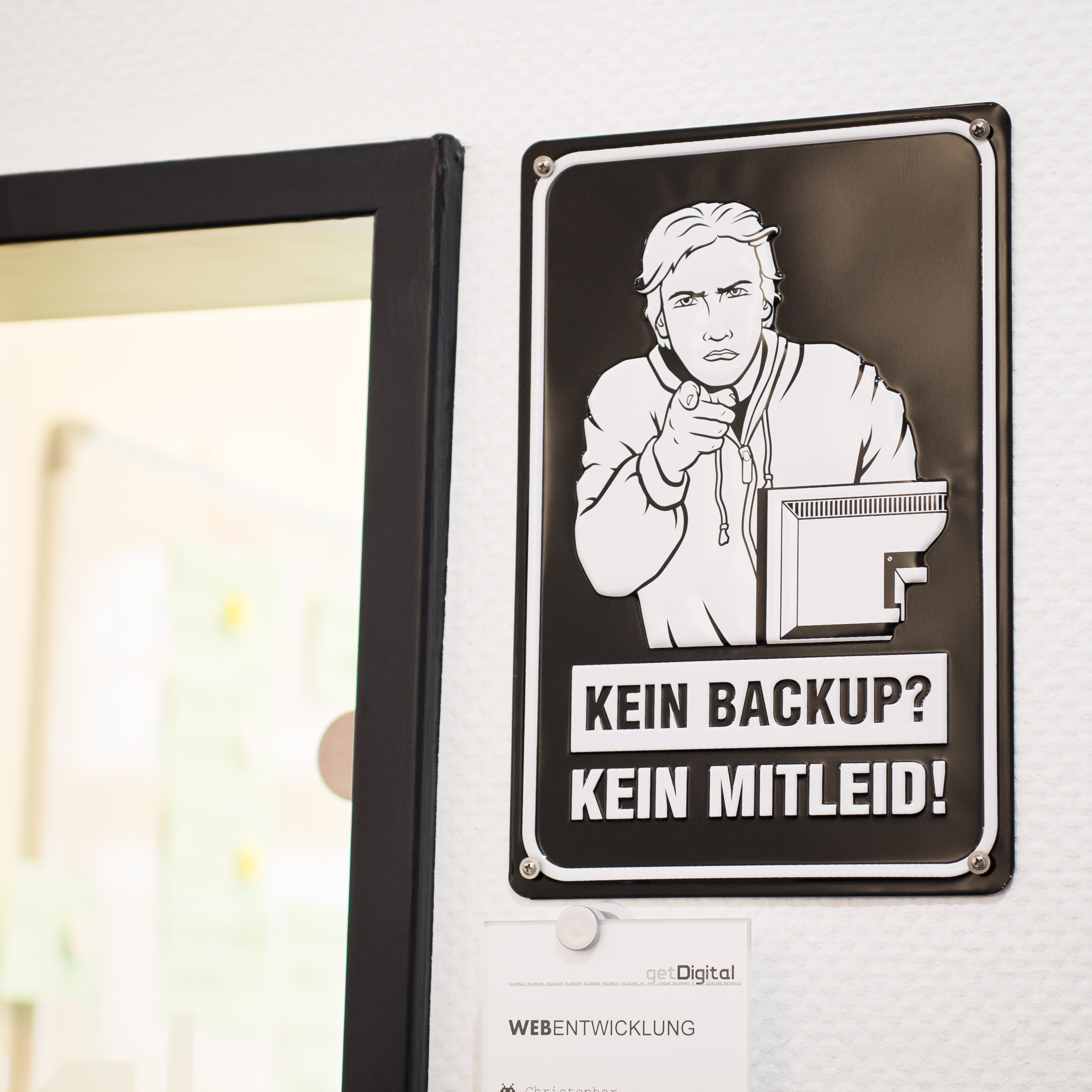 getDigital Blechschild KEIN BACKUP KEIN MITLEID | Metallschild, Dekoschild, Wandschild, Poster für Nerds, Programmierer und Sysadmins | 20x30cm