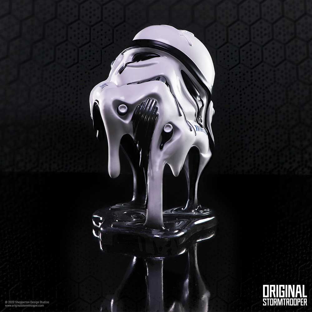 Nemesis Now Stormtrooper Too Hot to Handle, offizielles Lizenzprodukt, Weiß, 23 cm